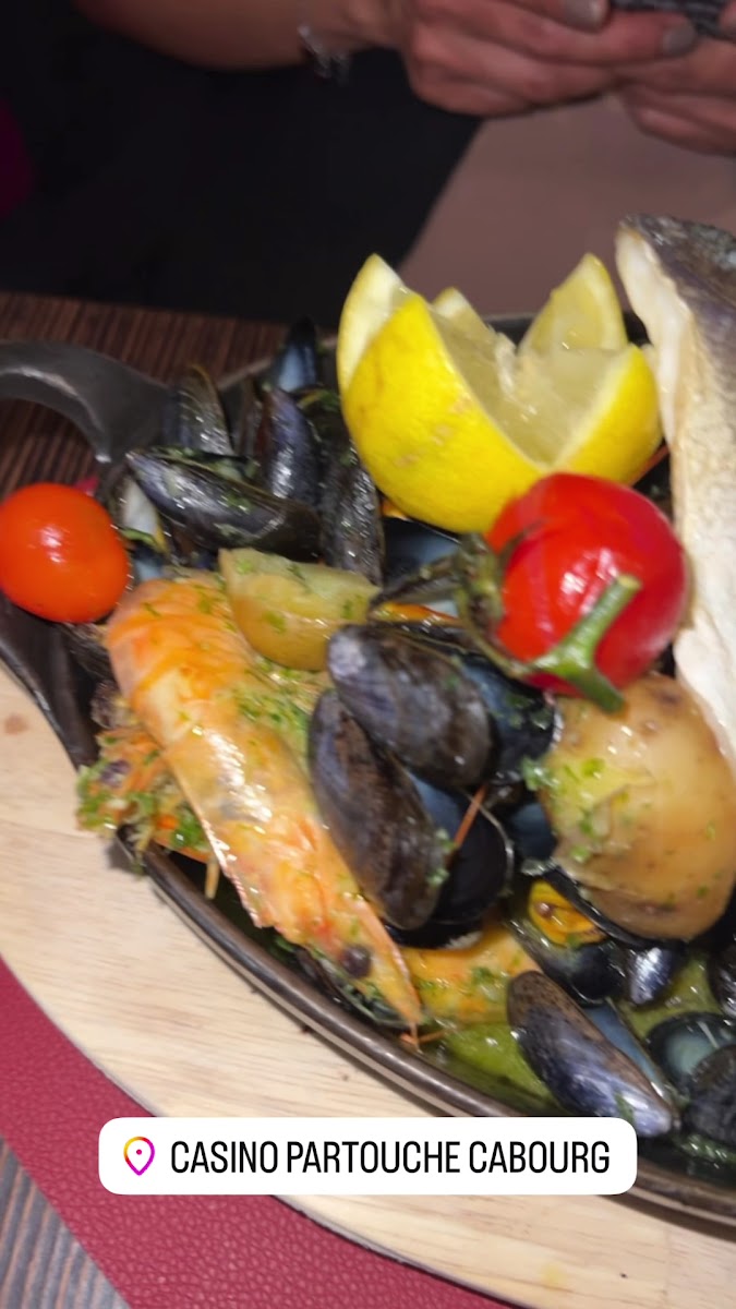 Le Kaz, Brasserie Panoramique Du Casino De Cabourg-2