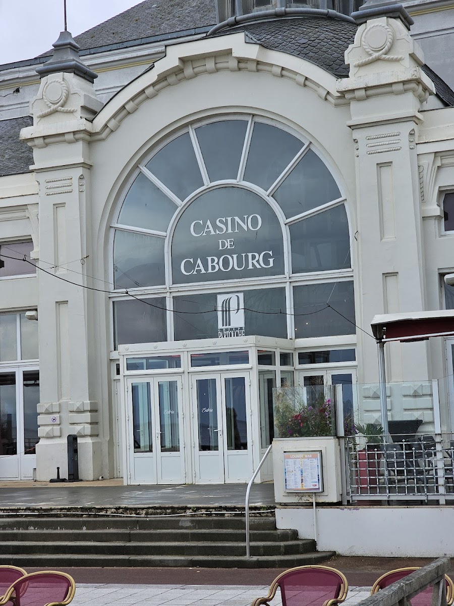 Le Kaz, Brasserie Panoramique Du Casino De Cabourg-4
